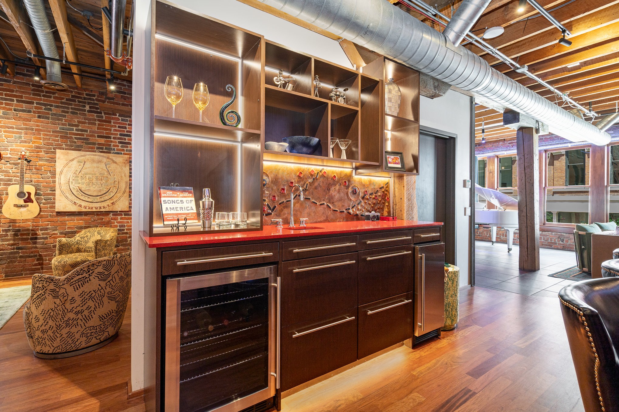 219 2nd Ave, N Unit: 200