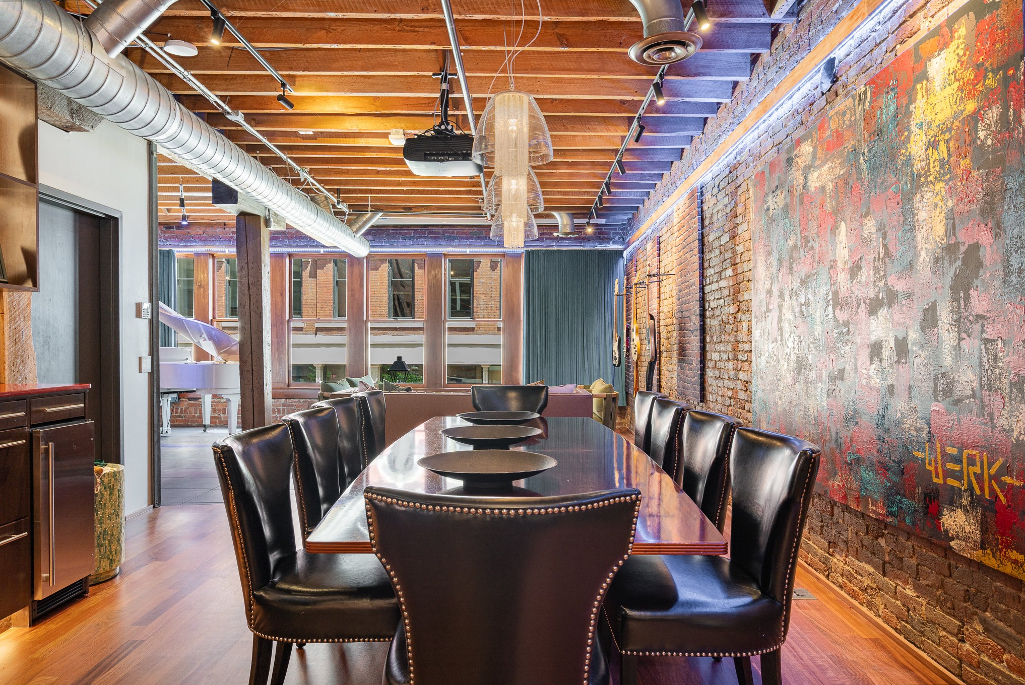 219 2nd Ave, N Unit: 200