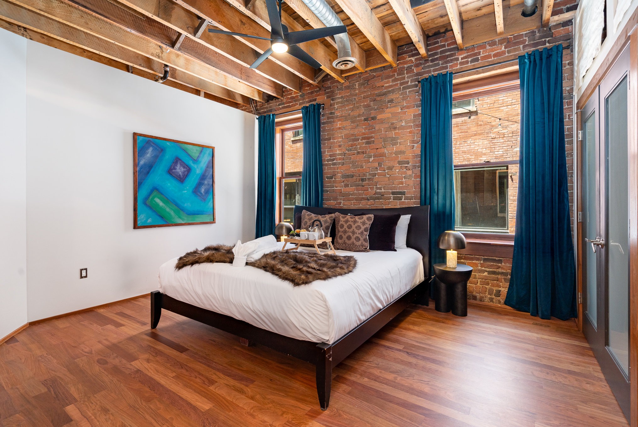 219 2nd Ave, N Unit: 200