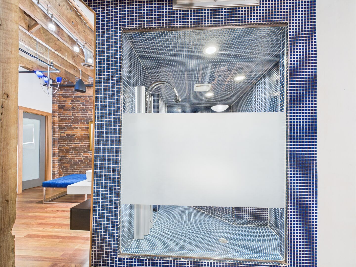 219 2nd Ave, N Unit: 200