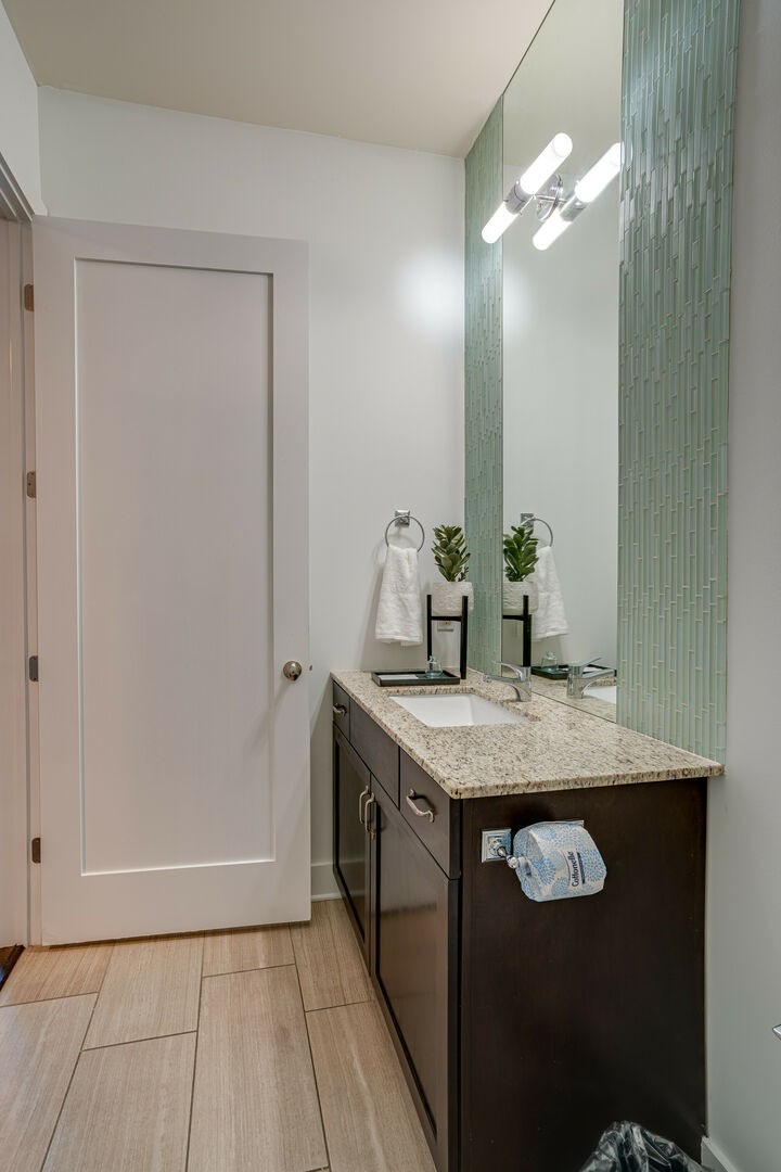 210 30th Ave, N Unit: 308