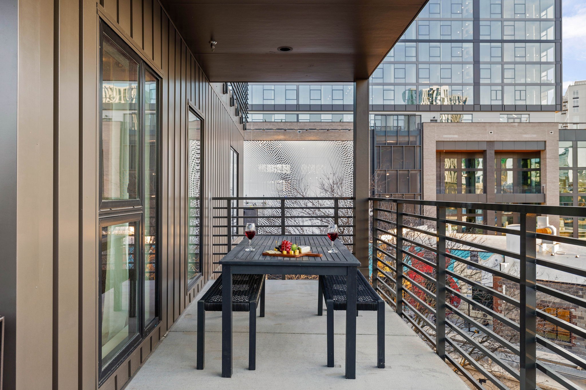 635 7th Ave, S Unit: 501