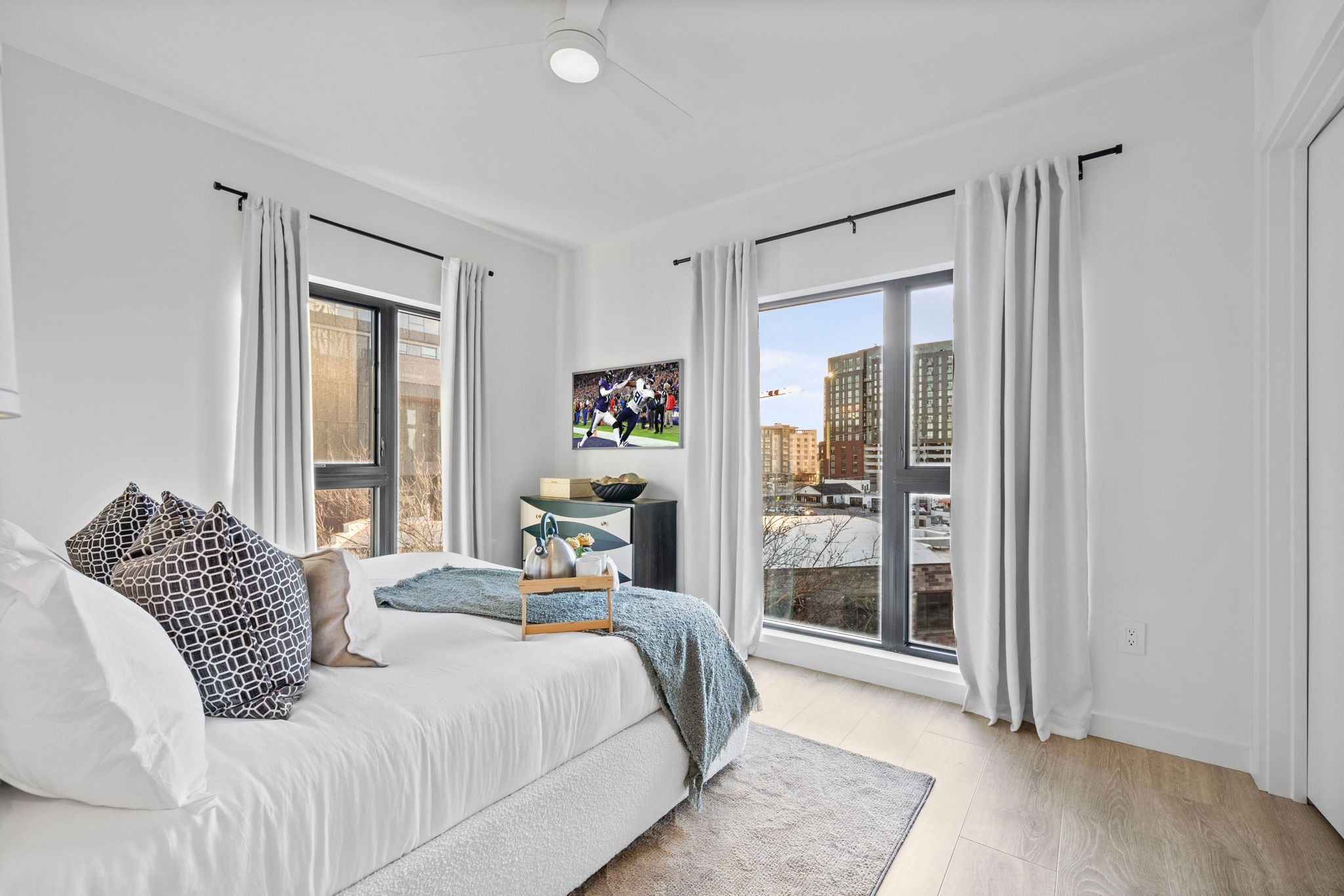 635 7th Ave, S Unit: 501