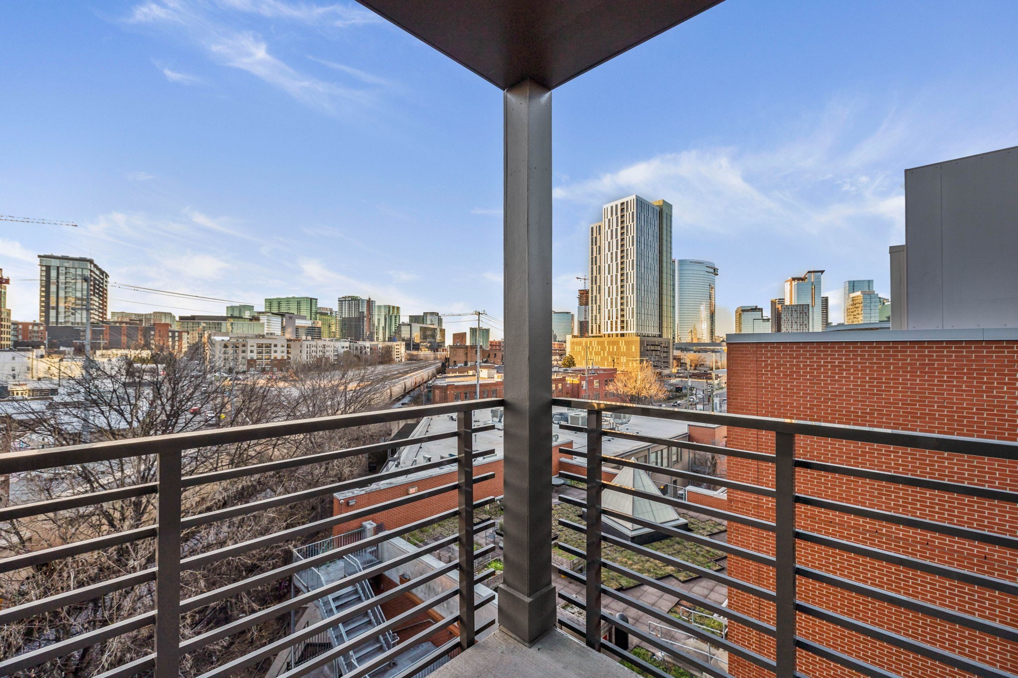 635 7th Ave, S Unit: 501