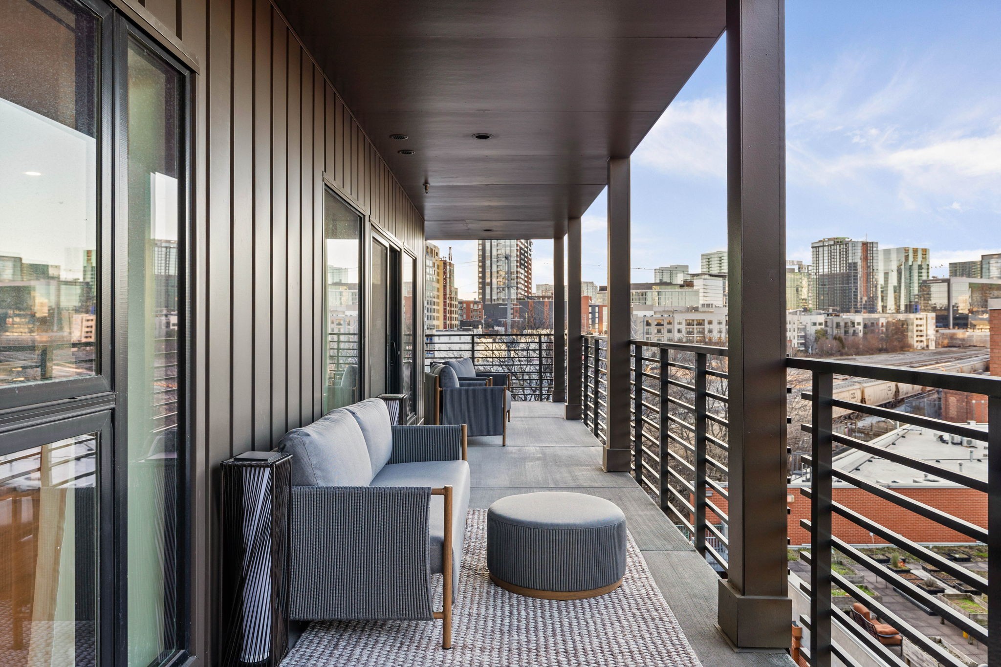 635 7th Ave, S Unit: 501