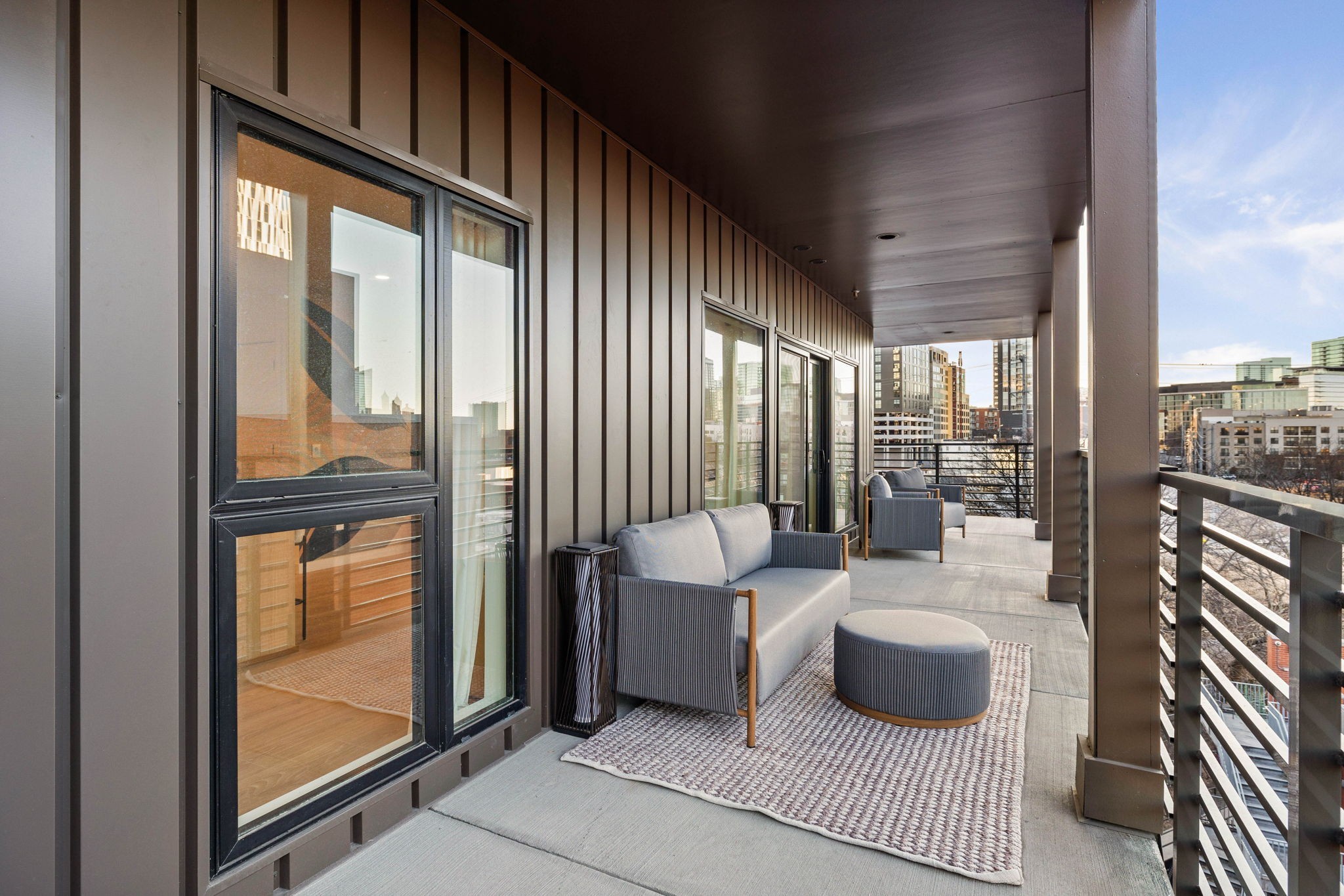 635 7th Ave, S Unit: 501