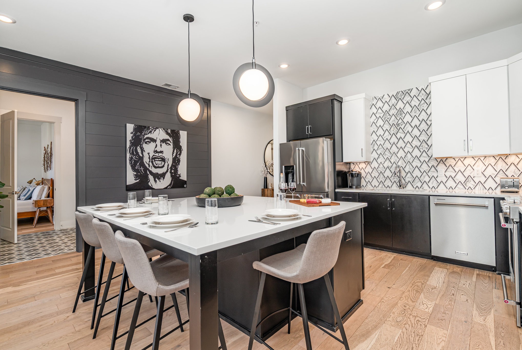 119 Acklen Park Dr Unit: 104