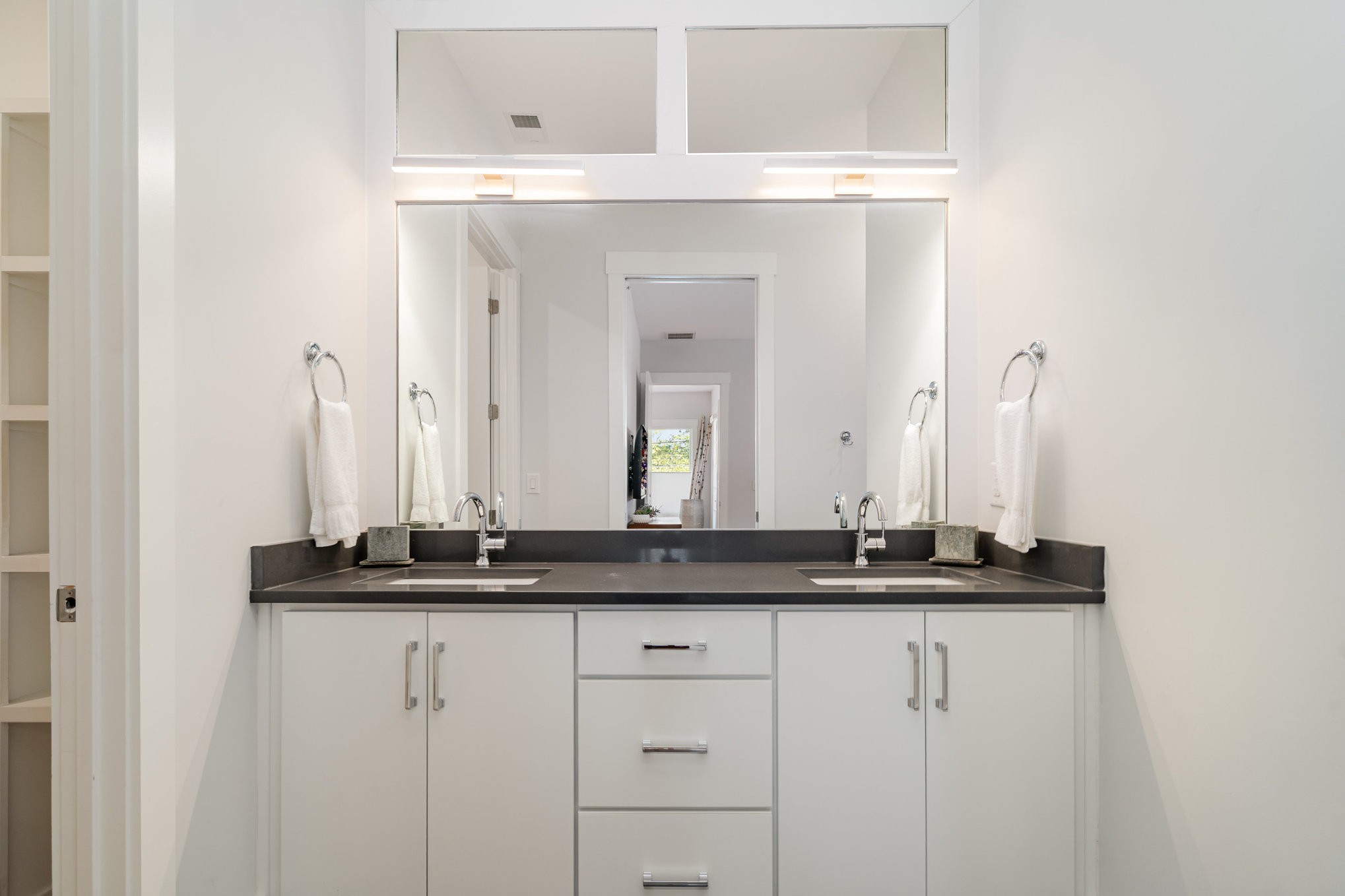 119 Acklen Park Dr Unit: 104