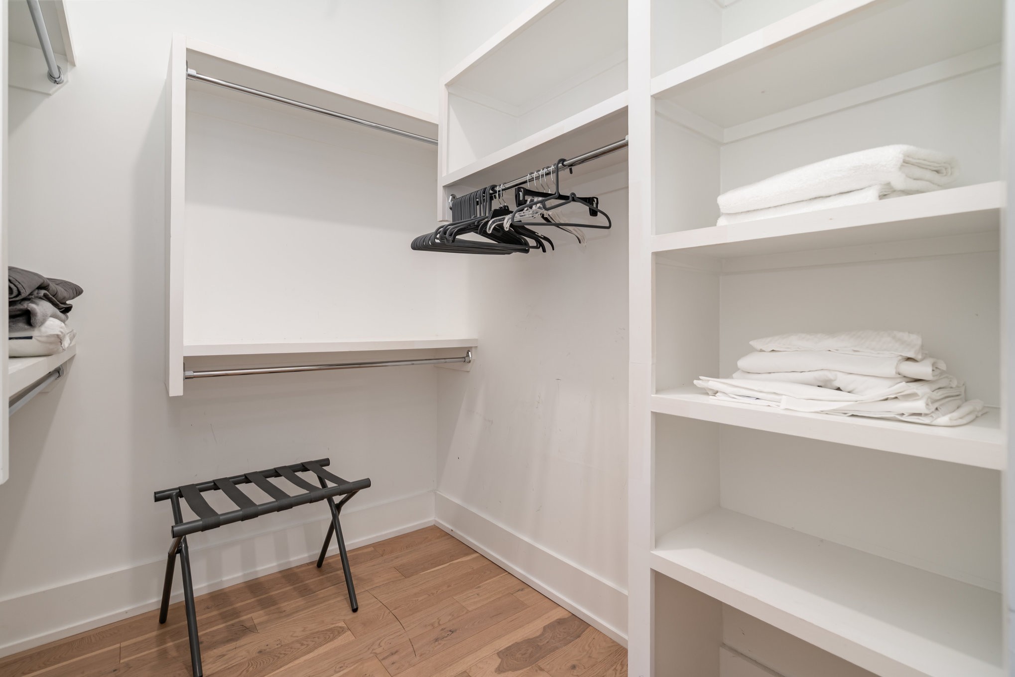 119 Acklen Park Dr Unit: 104