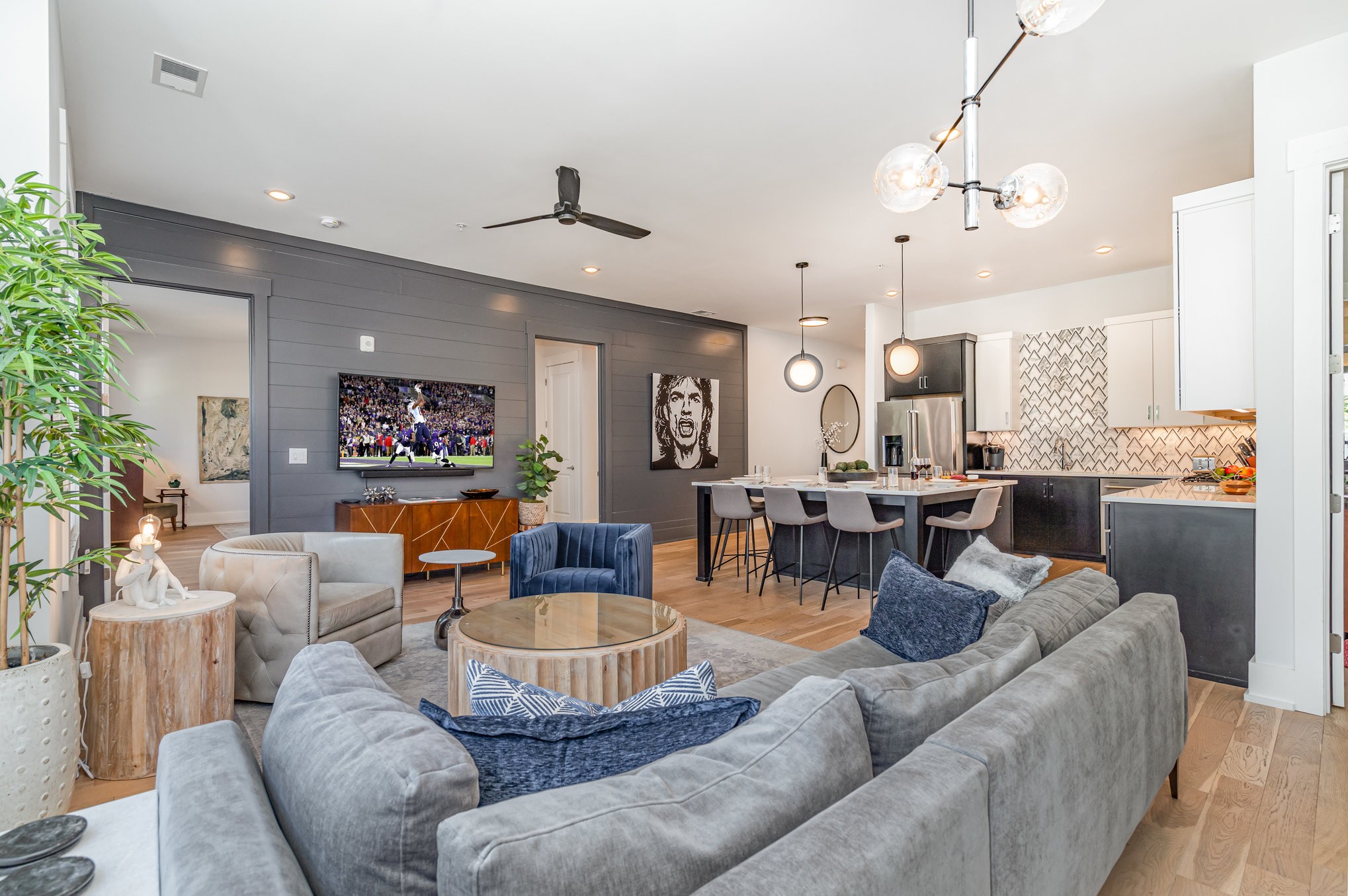 119 Acklen Park Dr Unit: 104