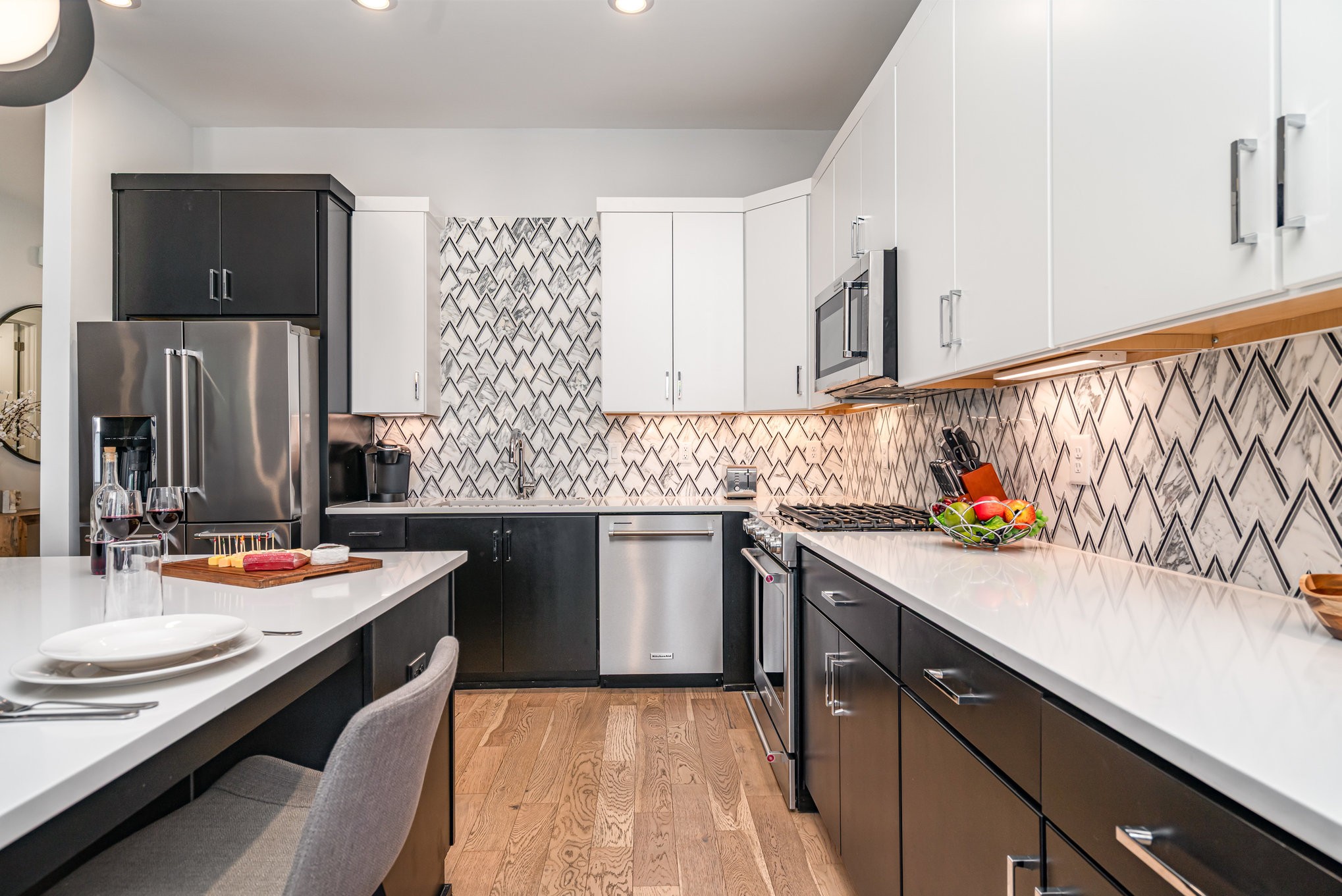 119 Acklen Park Dr Unit: 104