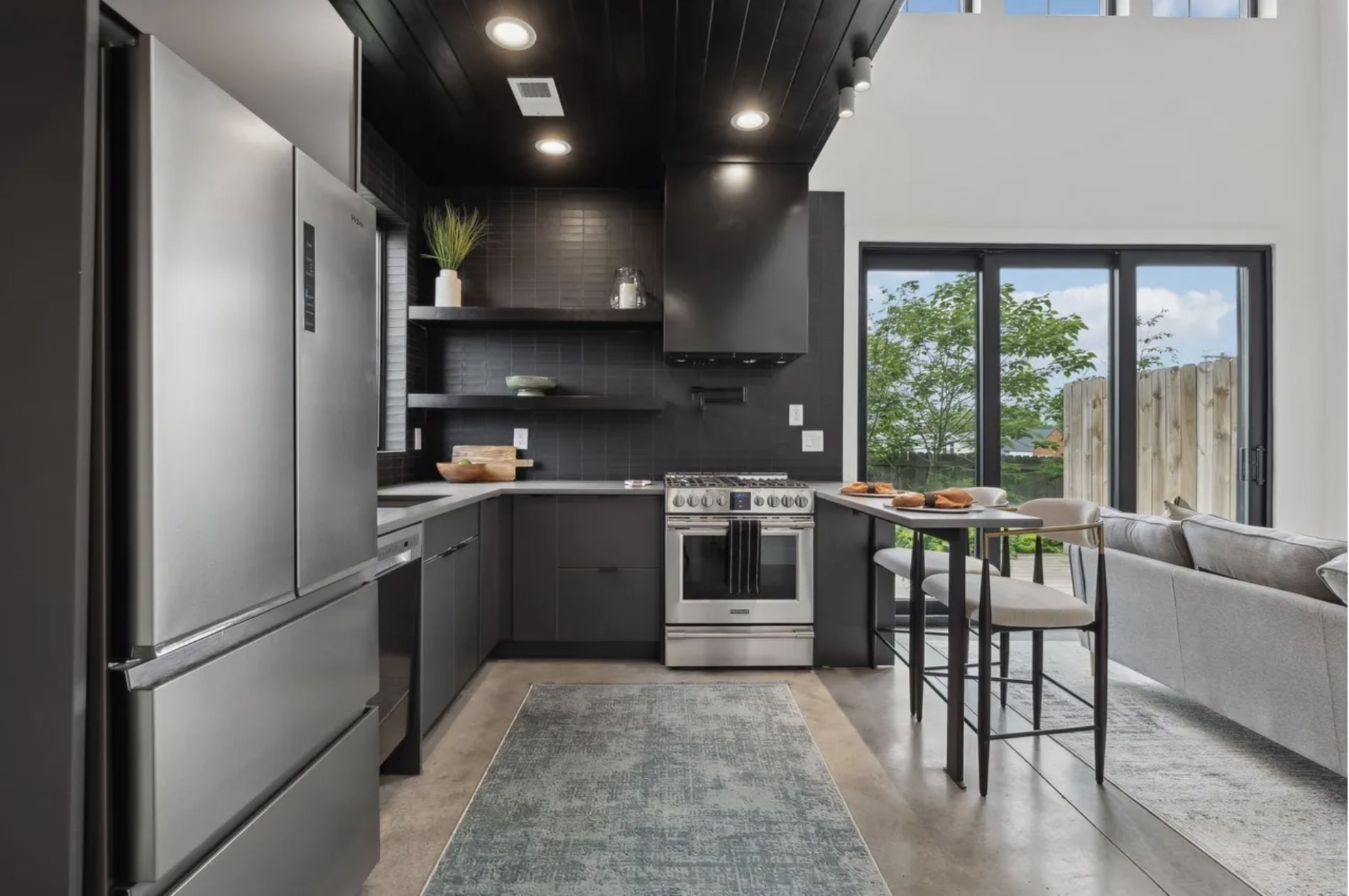 827 Ramsey St Unit: D