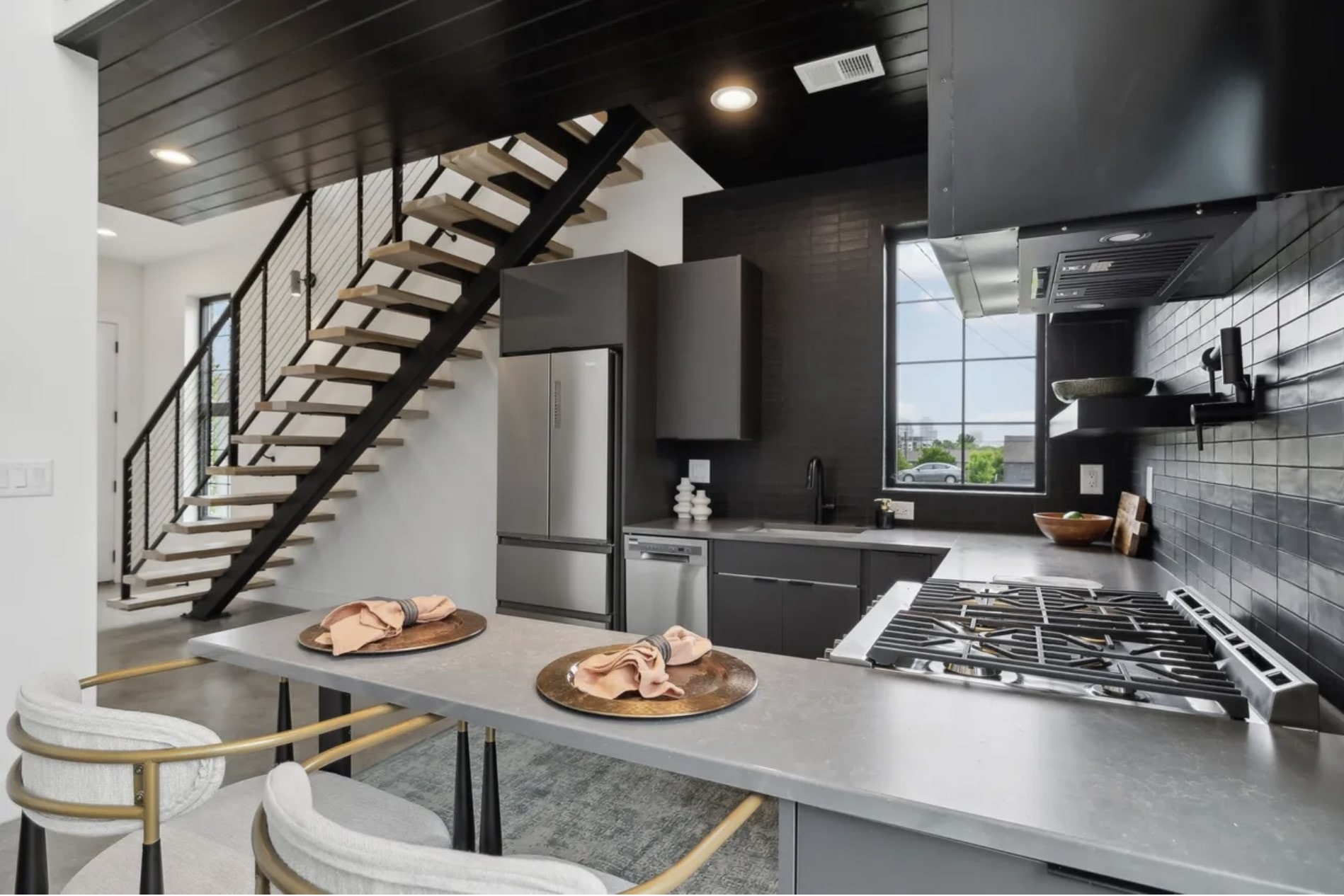 827 Ramsey St Unit: D