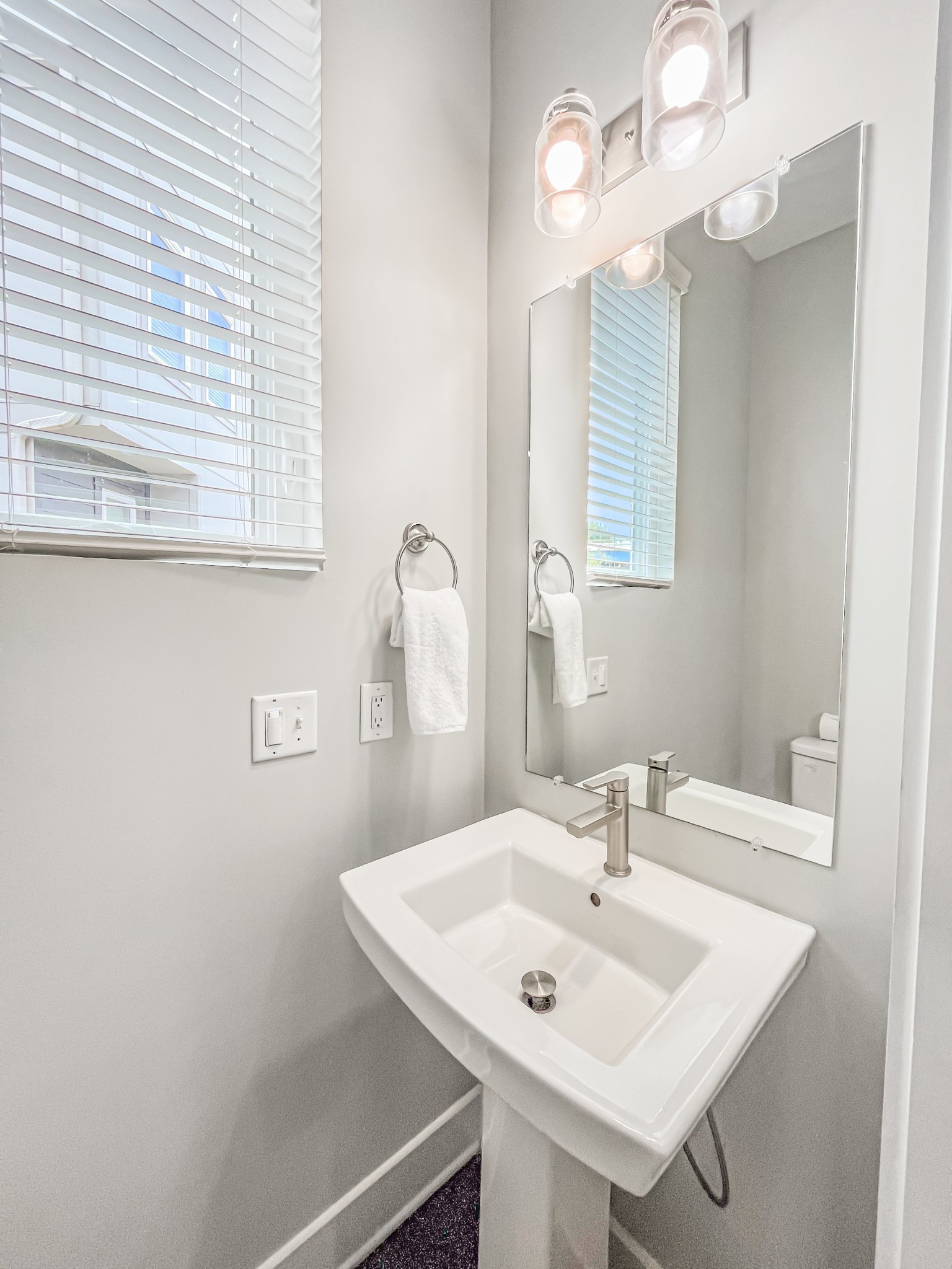 2410 Meharry Blvd Unit: 10