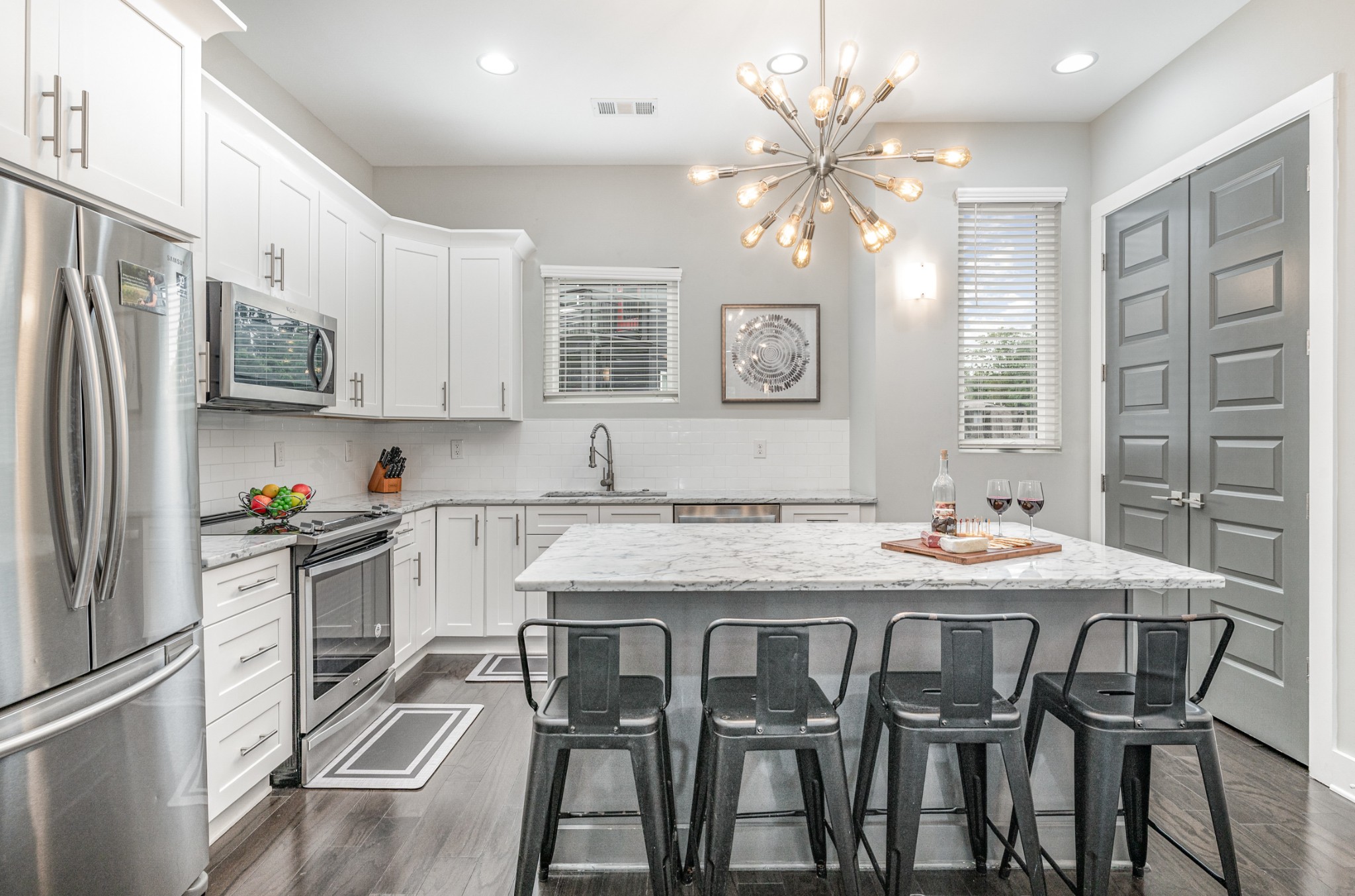 2410 Meharry Blvd Unit: 10