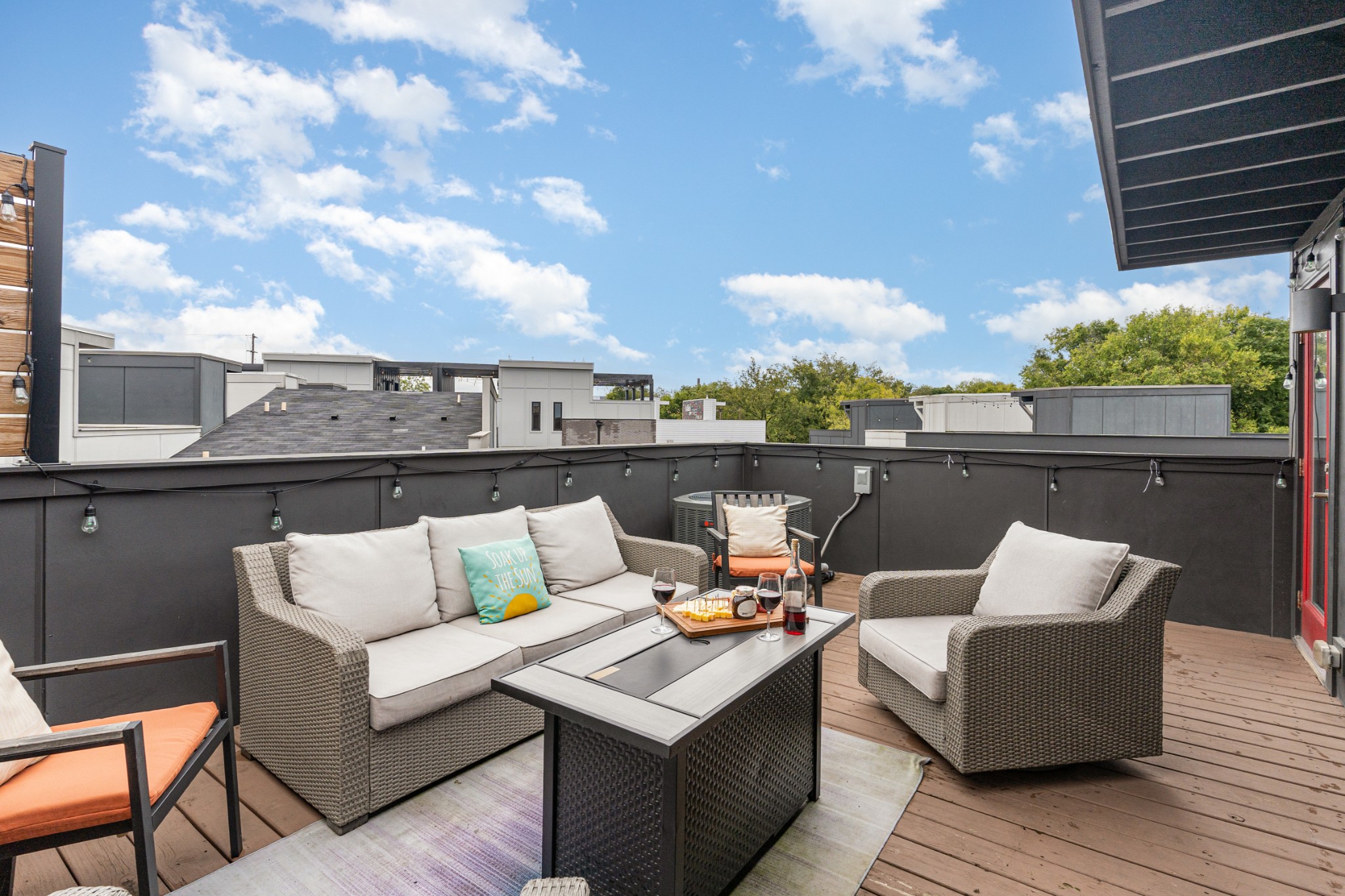 2410 Meharry Blvd Unit: 10