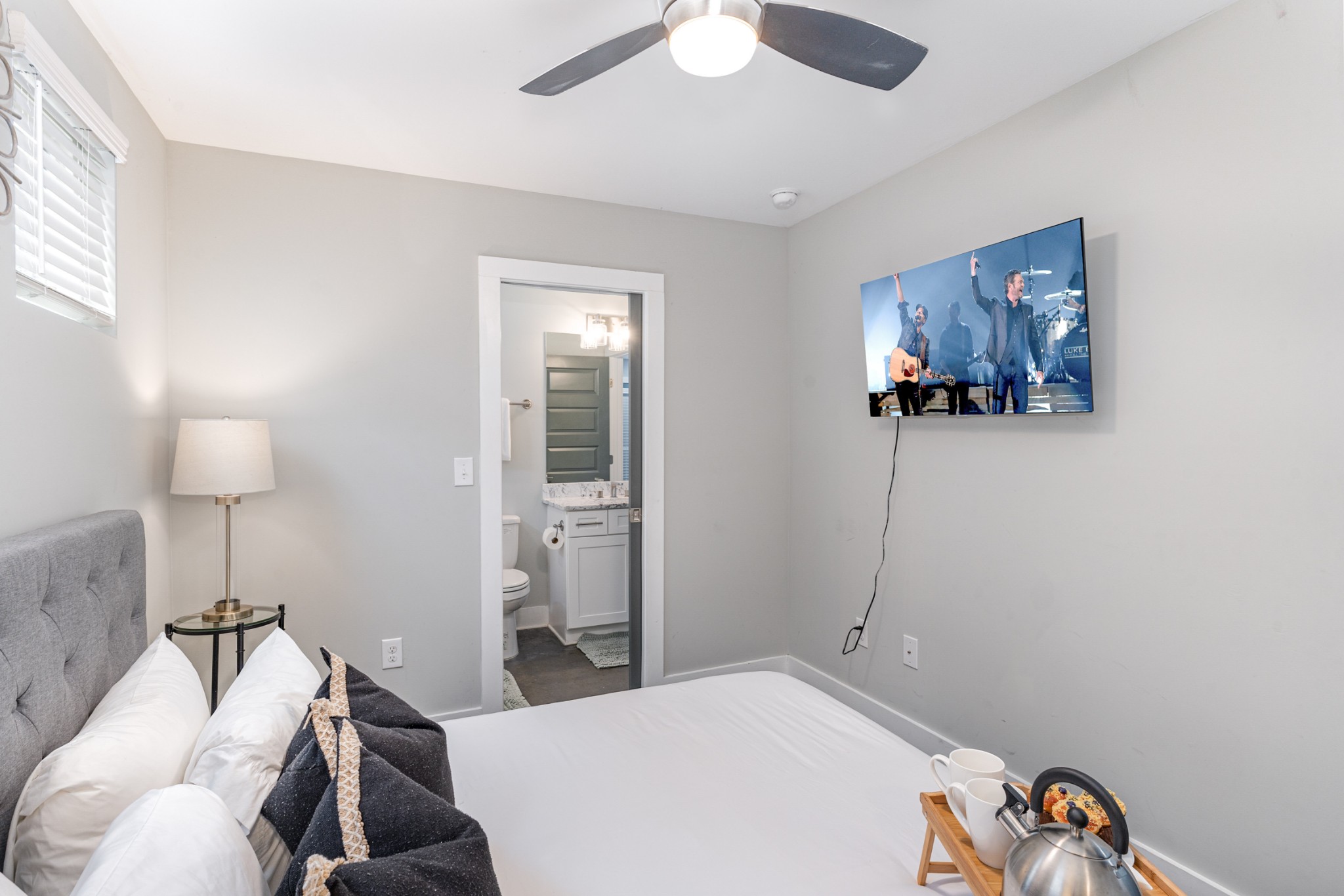 2410 Meharry Blvd Unit: 10