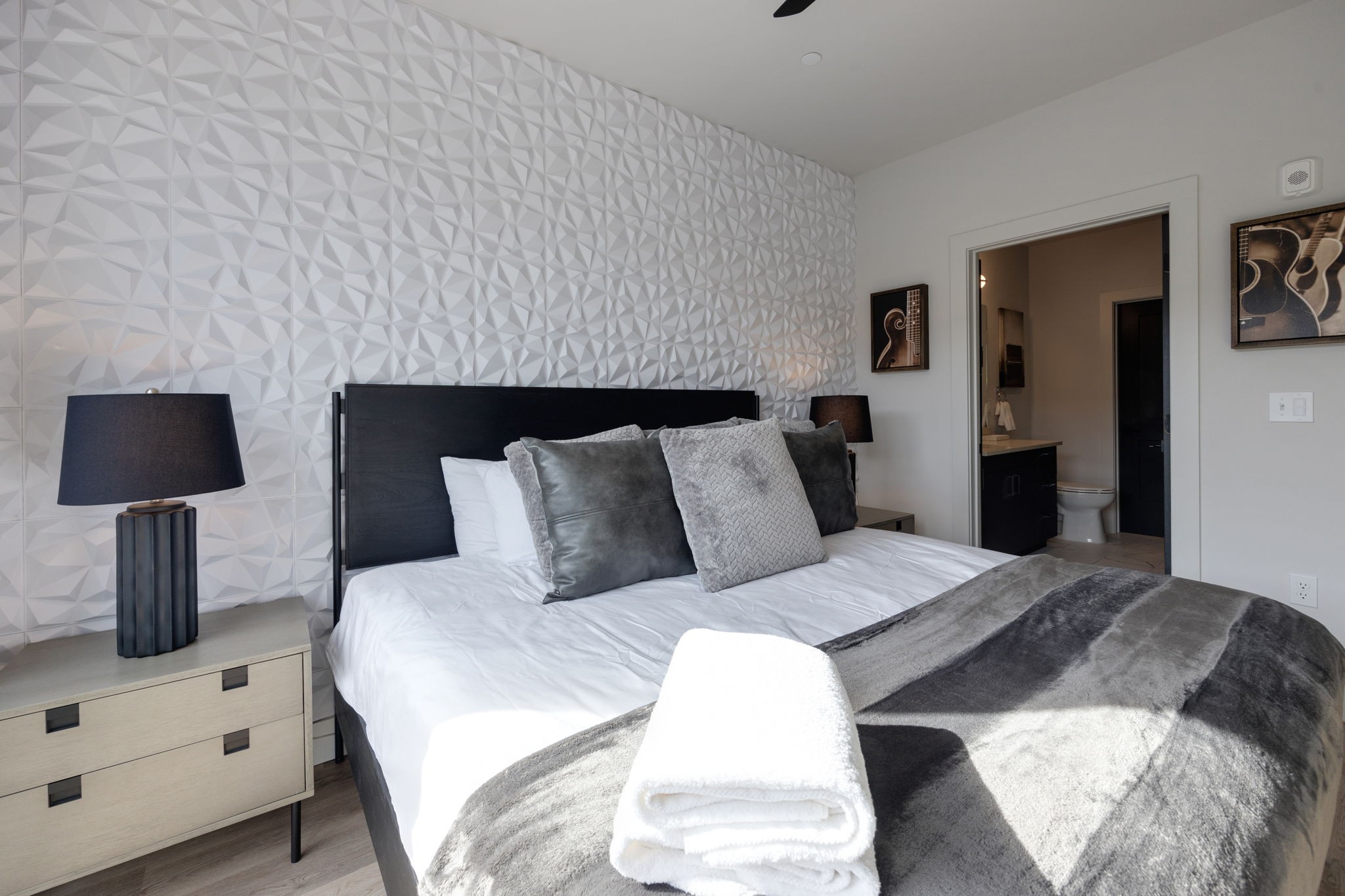 303 31st Ave, N Unit: 403