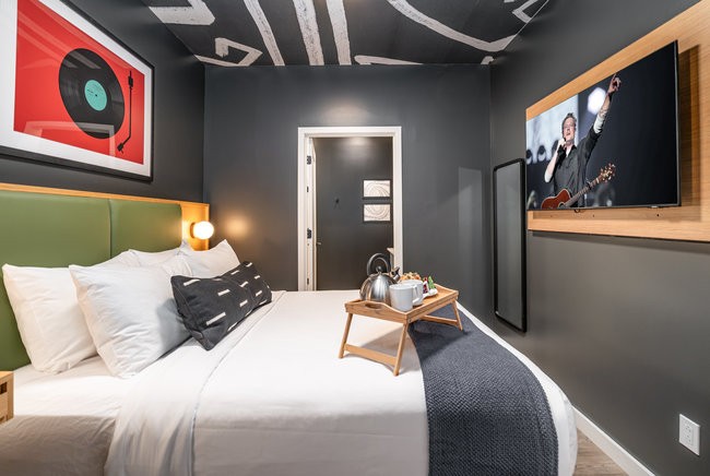 50 Music Sq, W Unit: 307