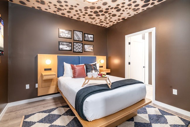 50 Music Sq, W Unit: 219