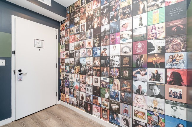 50 Music Sq, W Unit: 218