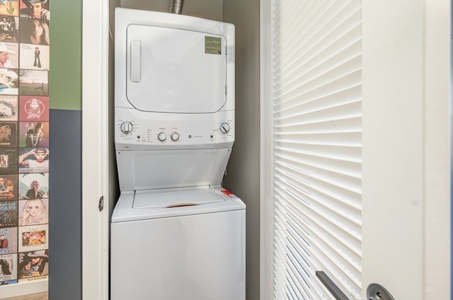 50 Music Sq, W Unit: 519