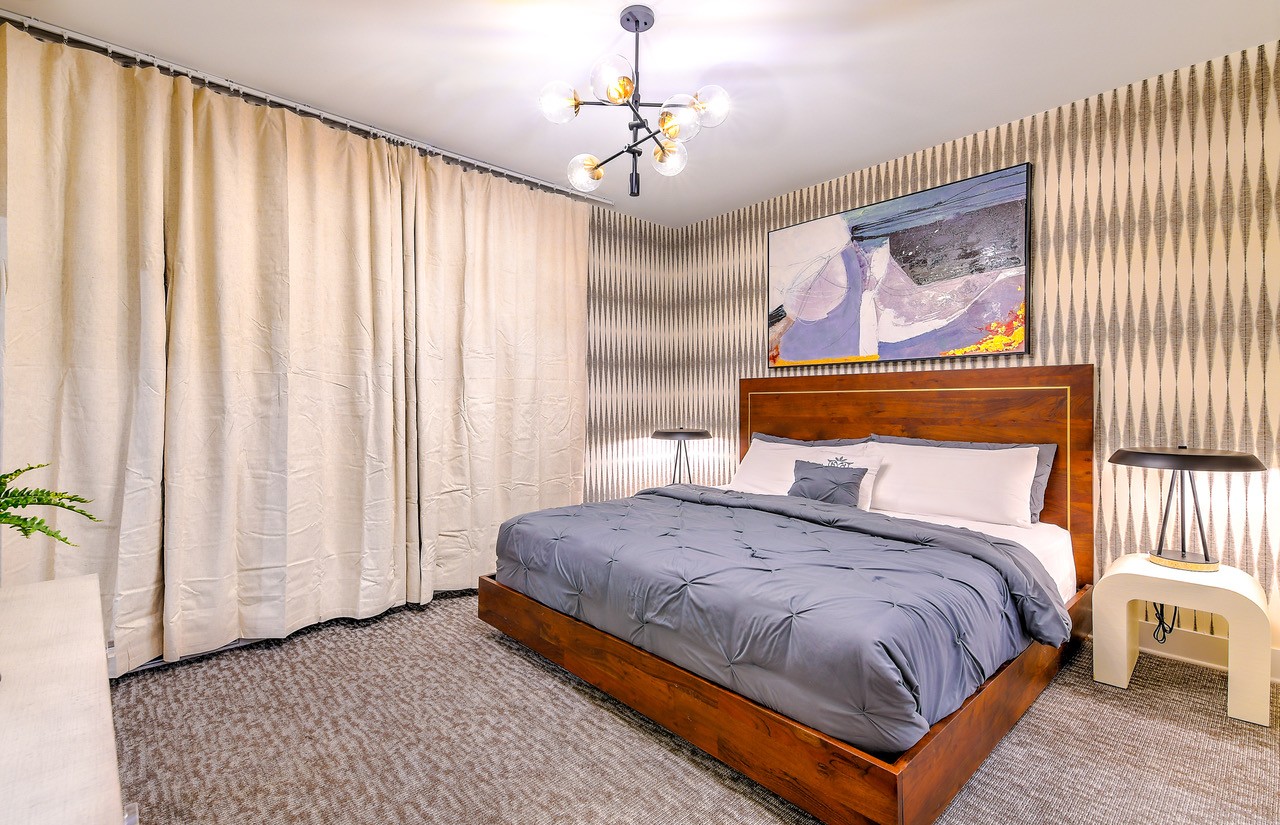 2704 Clifton Ave Unit: 402