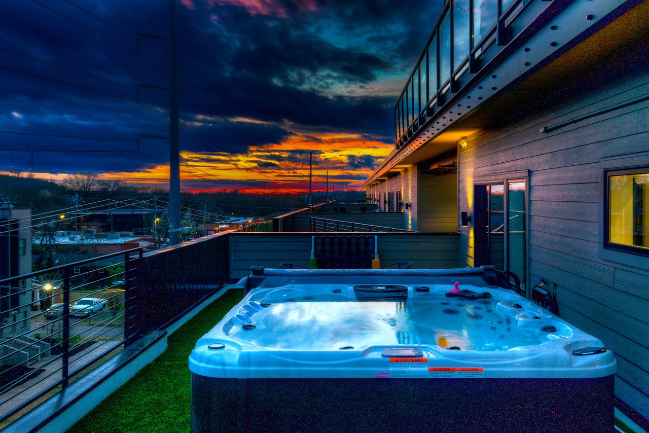 2704 Clifton Ave Unit: 402