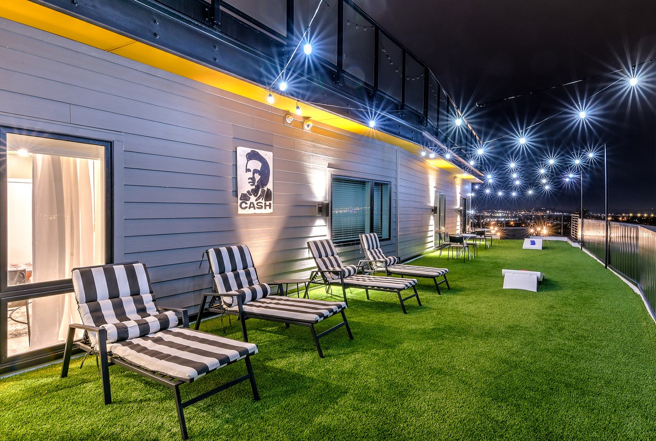 2704 Clifton Ave Unit: 402