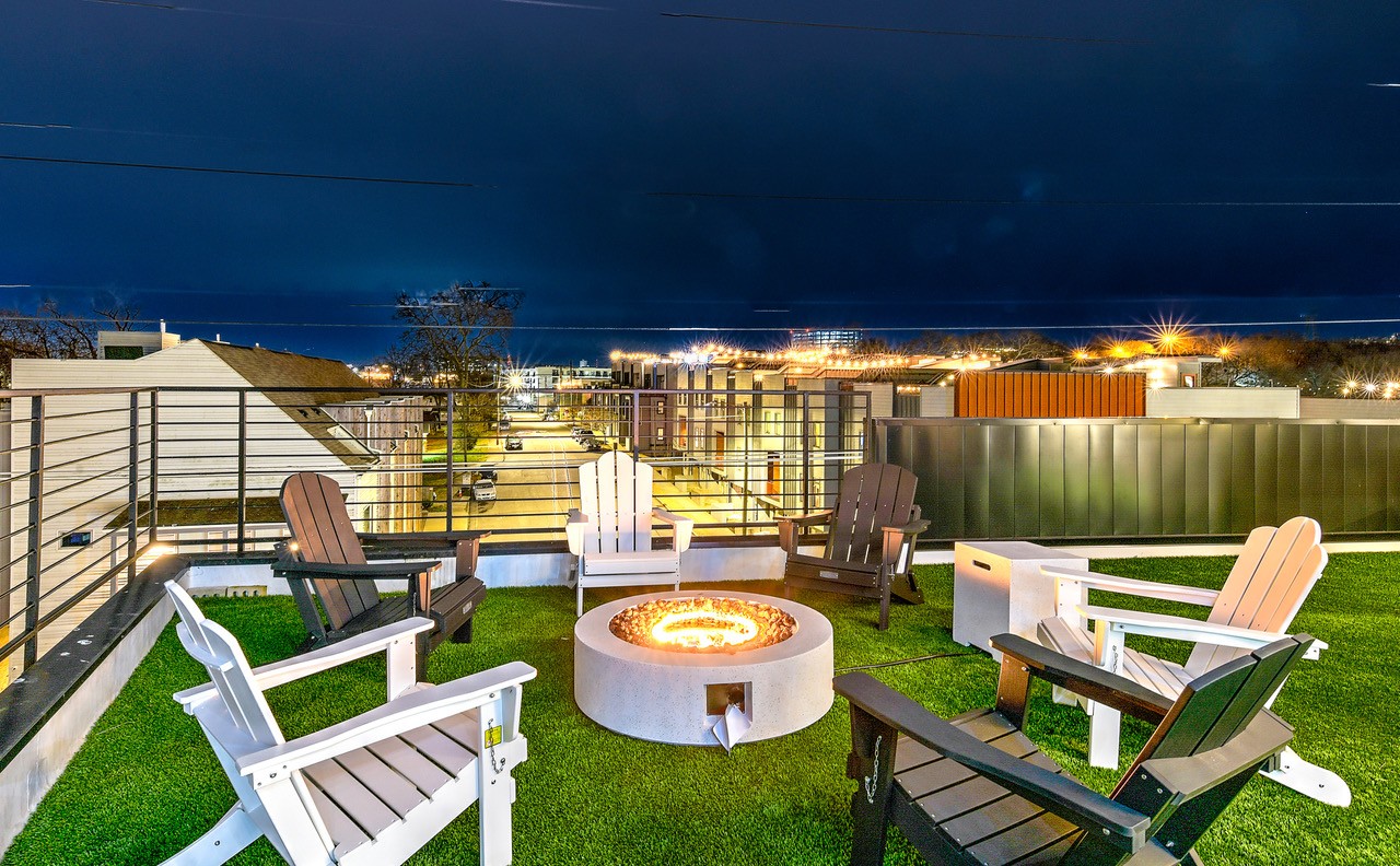 2704 Clifton Ave Unit: 402