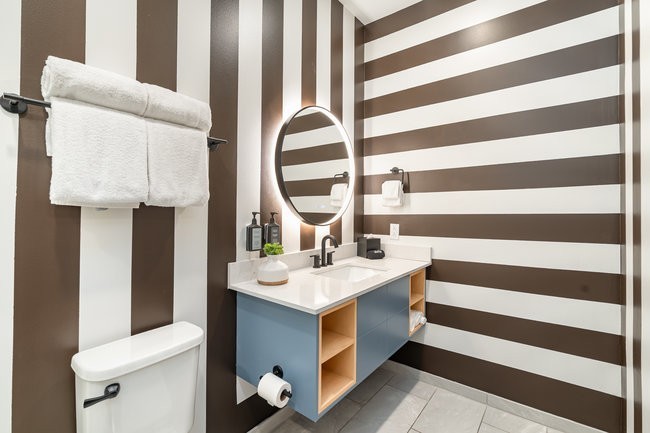 50 Music Sq, W Unit: 416