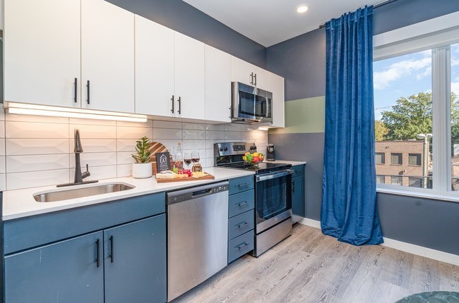 50 Music Sq, W Unit: 507