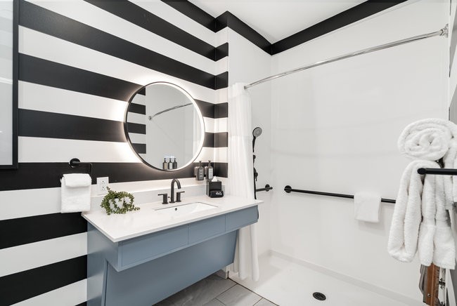 50 Music Sq, W Unit: 507