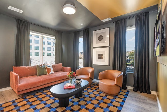 50 Music Sq, W Unit: 516