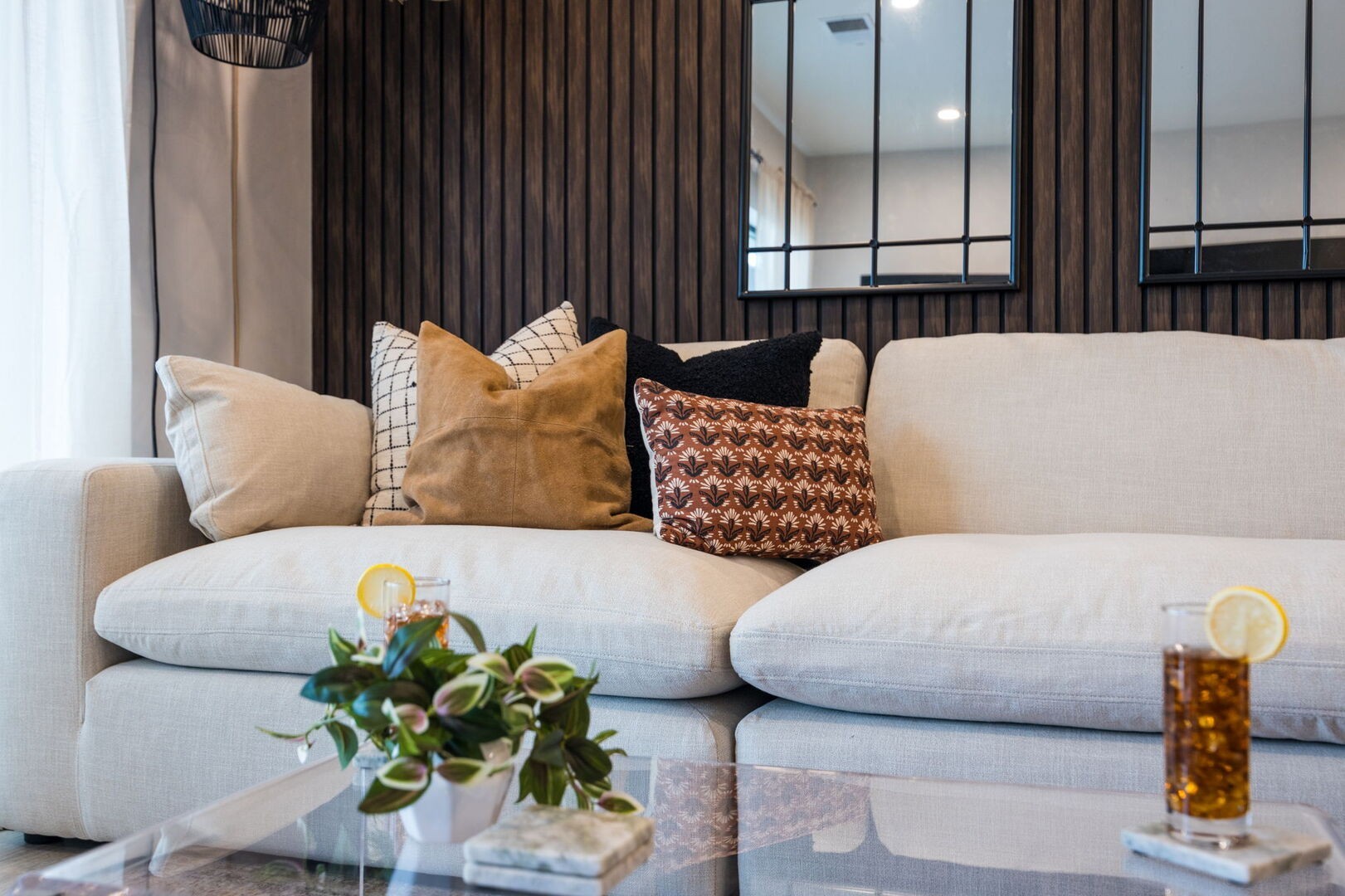 635 7th Ave, S Unit: 311