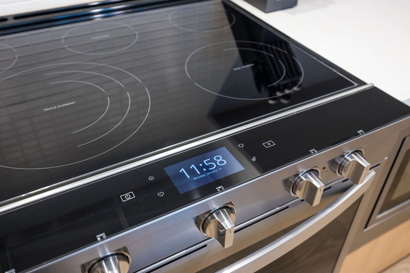 635 7th Ave, S Unit: 311