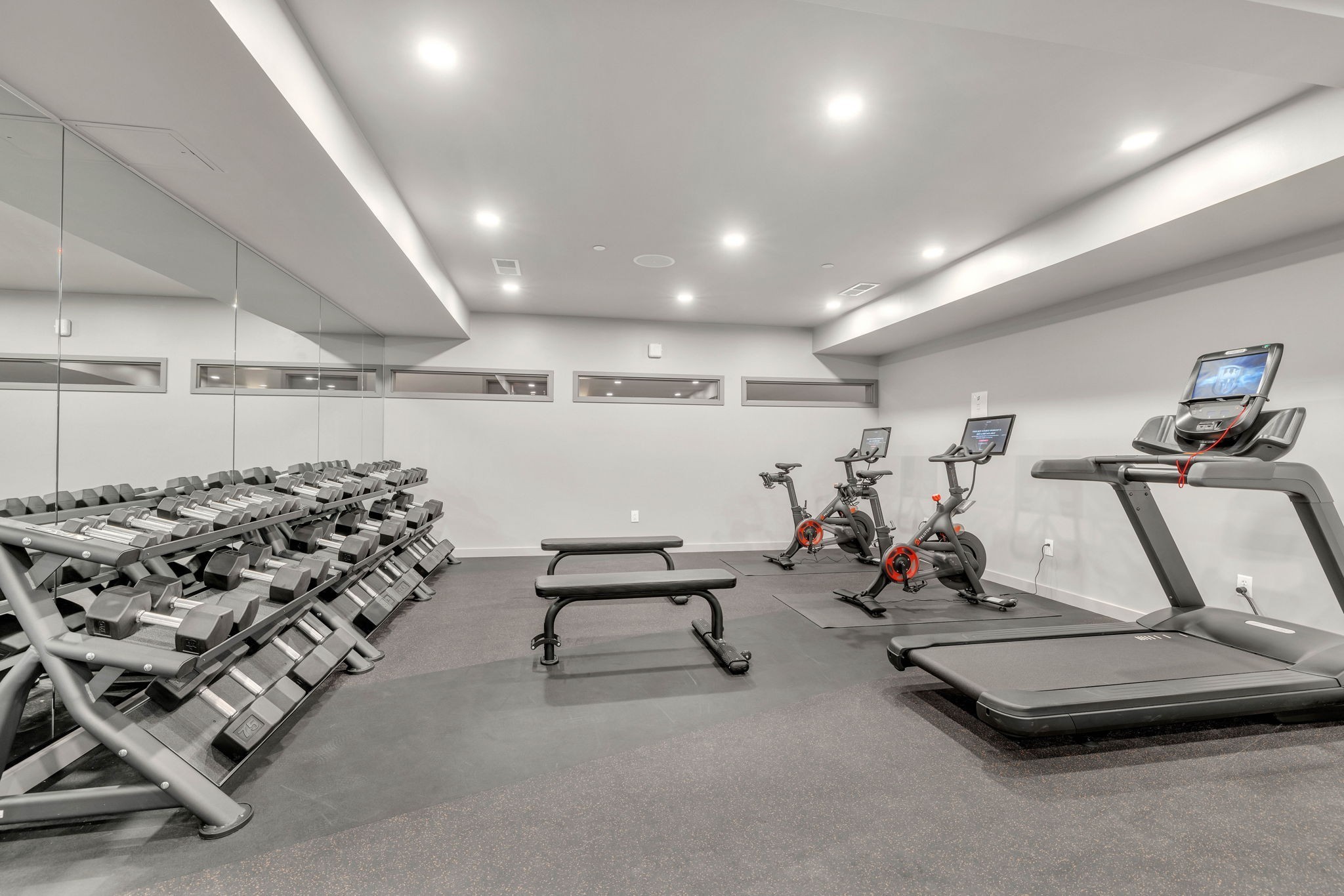 635 7th Ave, S Unit: 311