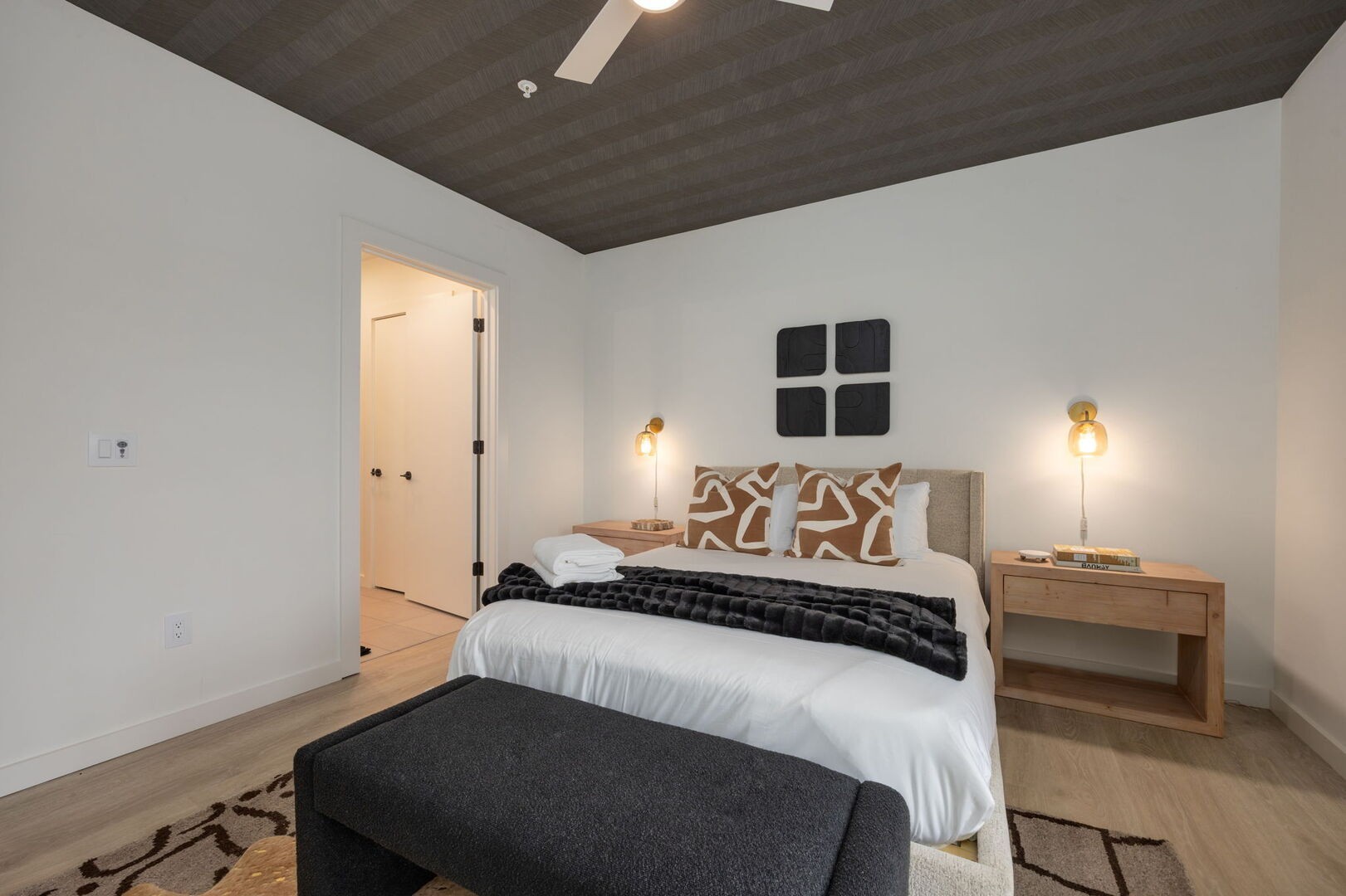 635 7th Ave, S Unit: 311