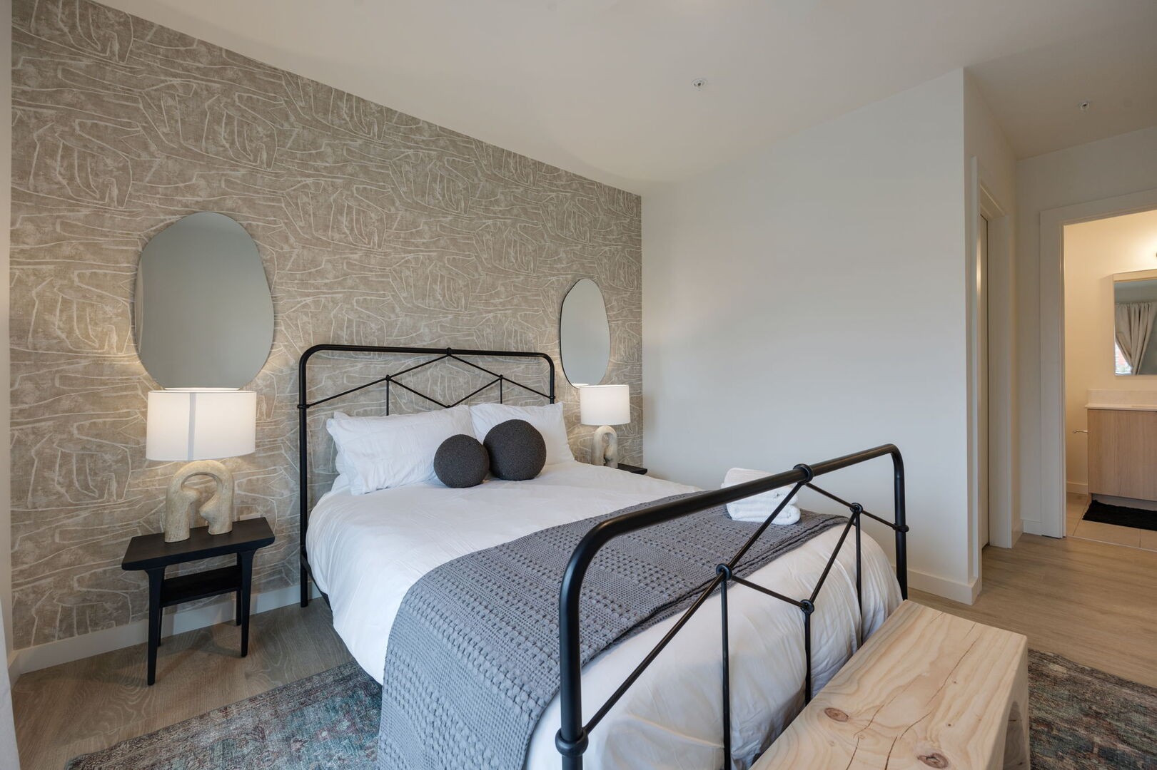 635 7th Ave, S Unit: 311