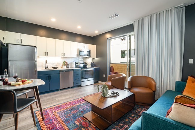 50 Music Sq, W Unit: 506