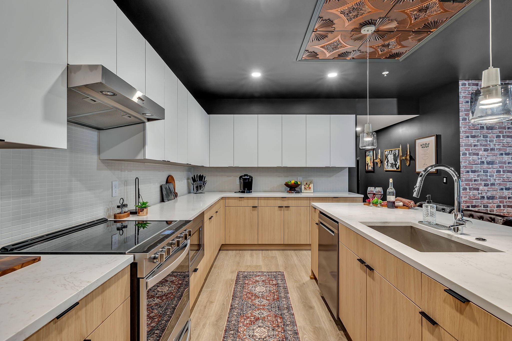 635 7th Ave, S Unit: 504