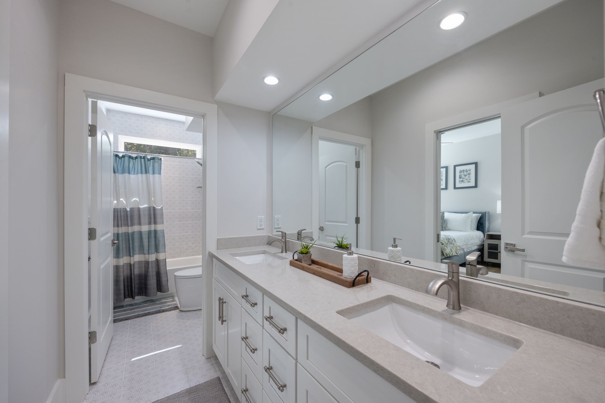 521 Camden Dr Unit: A