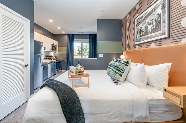 50 Music Sq, W Unit: 318