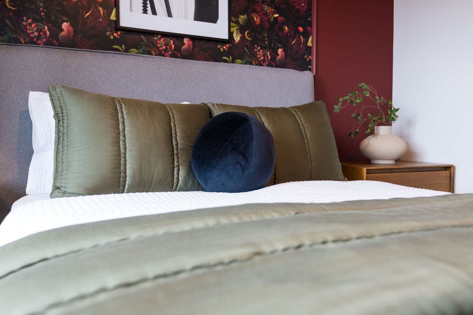 635 7th Ave, S Unit: 409