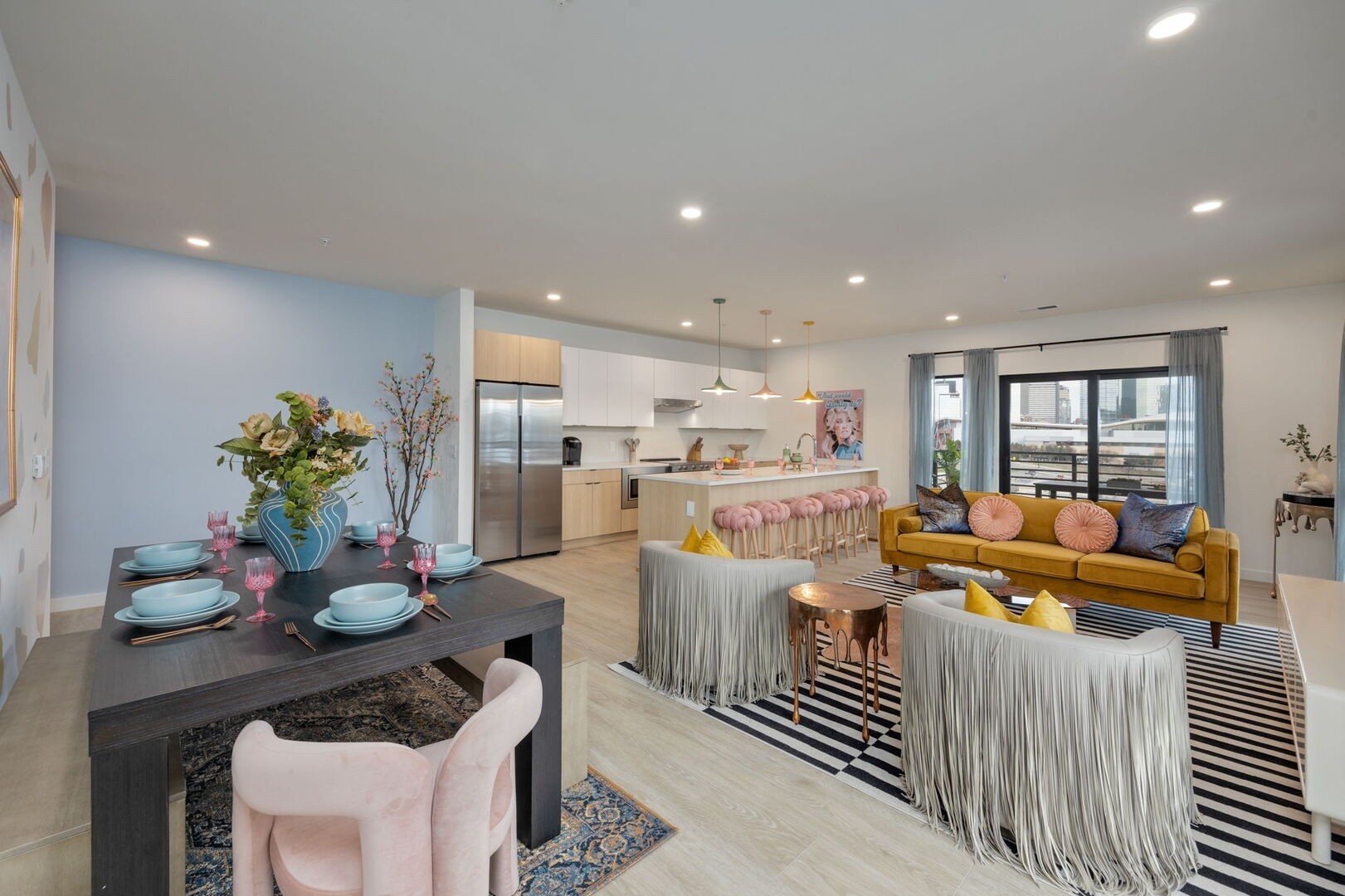 635 7th Ave, S Unit: 409