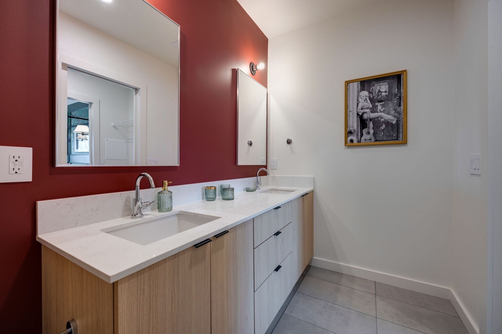 635 7th Ave, S Unit: 409