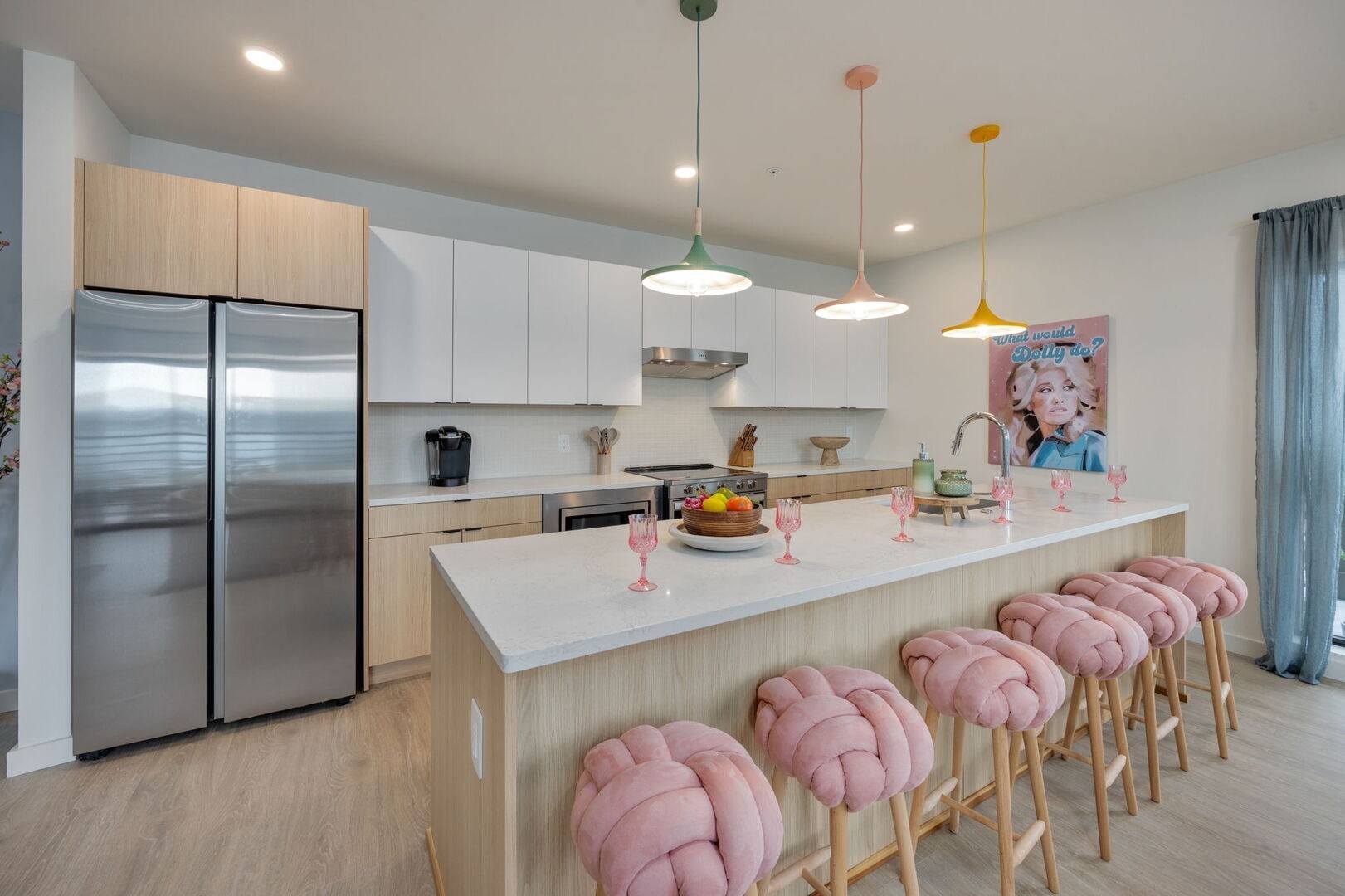 635 7th Ave, S Unit: 409