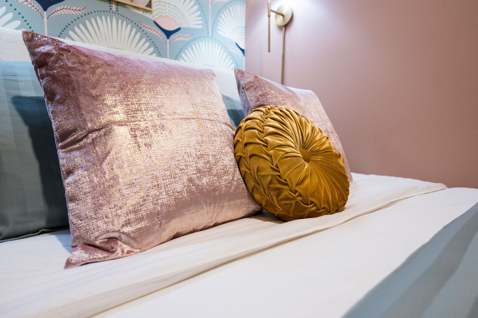 635 7th Ave, S Unit: 409