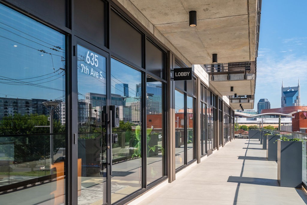 635 7th Ave, S Unit: 409