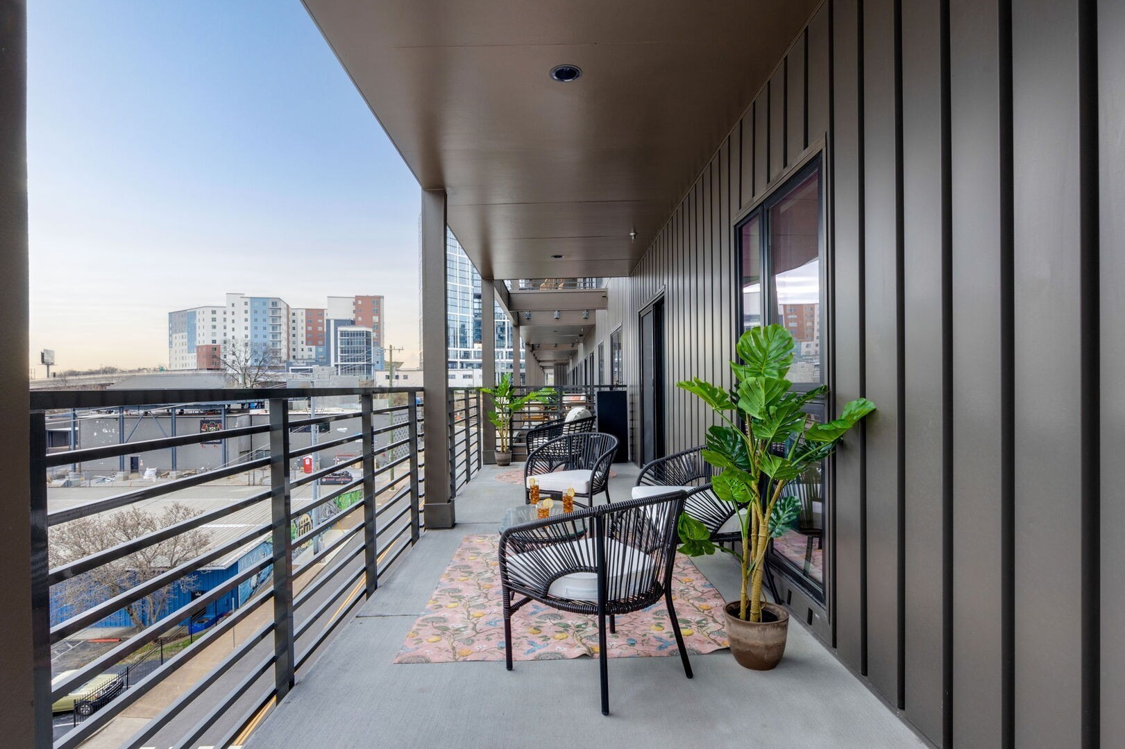 635 7th Ave, S Unit: 409